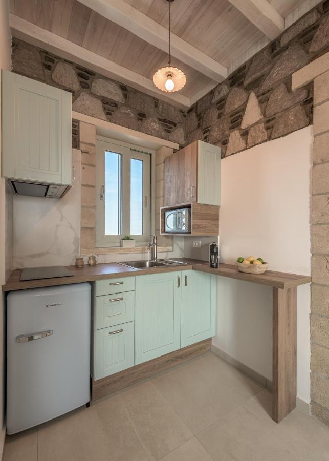 Hilltop Suites Milos Mytakas ภายนอก รูปภาพ