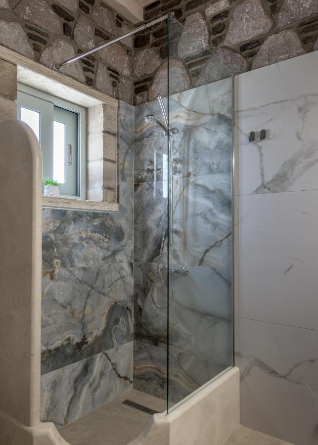 Hilltop Suites Milos Mytakas ภายนอก รูปภาพ